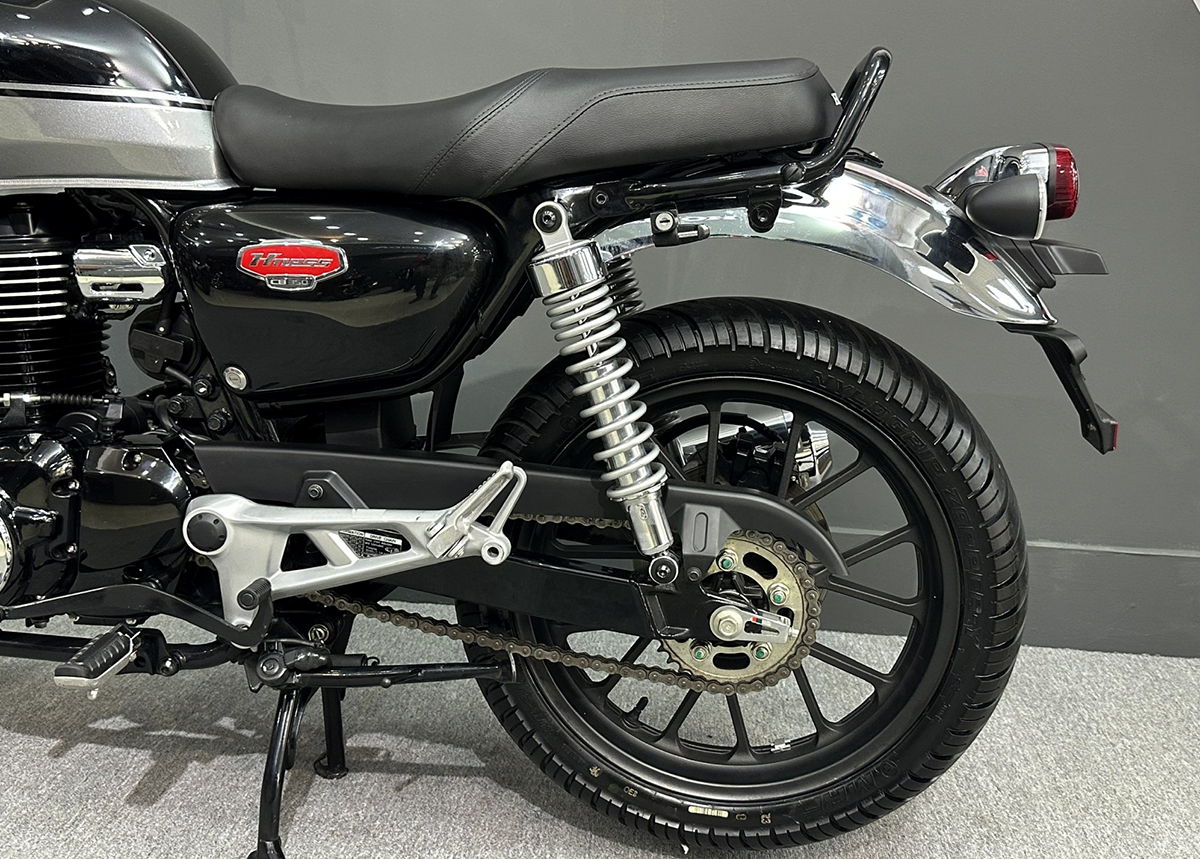 yên xe Honda CB350 Hness Pro 2023 đen bóng 